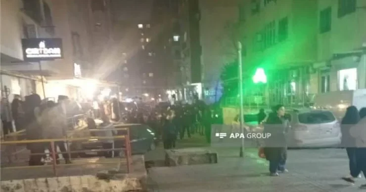 Abşeron Gənclər Şəhərciyində yaşayış binası yanır VİDEO YENİLƏNİB