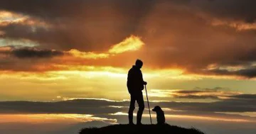 “Tənhalıq bəzən münasibətlərdən daha yaxşıdır...”