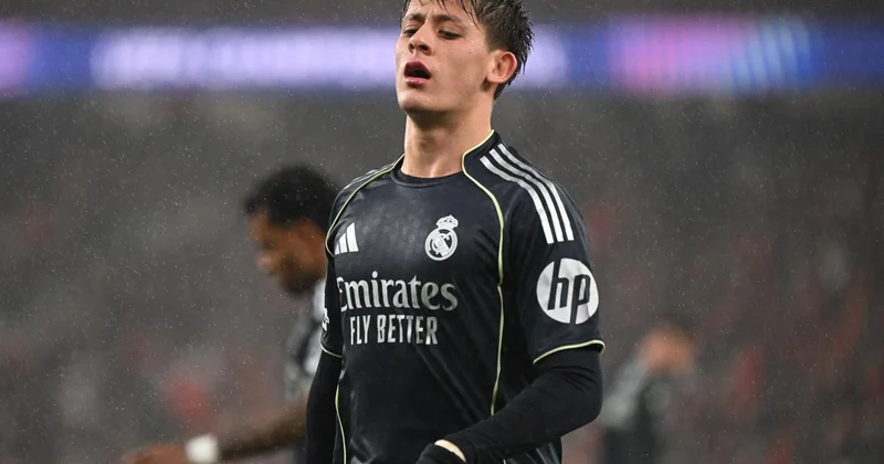 “Niyə həmişə mən?” Arda Gülerdən etiraz, Nihat Kahvecidən sərt sözlər VİDEO