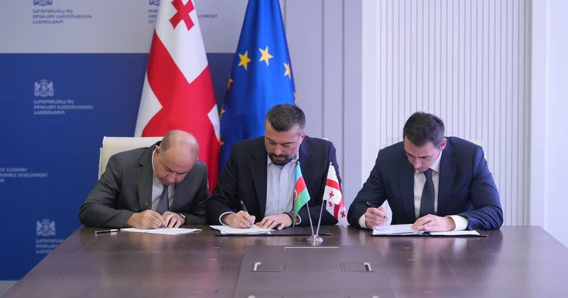 Подписаны договоры по ж/д линии Баку Тбилиси Карс (ФОТО)