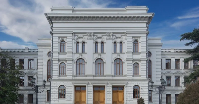 Gürcüstanda universitetlər birləşir