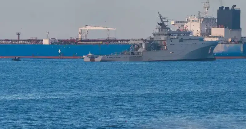 Французы арестовали нефтетанкер Grinch