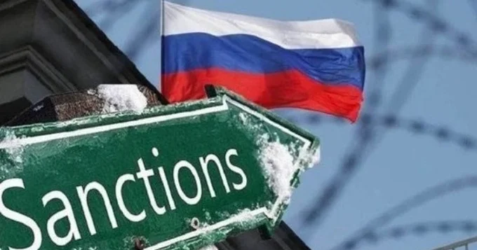 Polşa Avropaya Rusiyadan neft emal edən zavodlara sanksiya tətbiq etməyi təklif edib