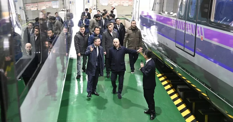 Делегация Бакметрополитена посетила Китай и ознакомилась с поездами компании CRRC Puzhen Minval Politika