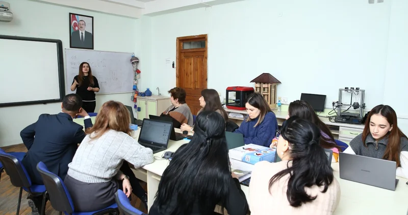 Pedaqoji Universitetdə STEAM təlimləri start götürüb