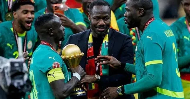 Baş məqçi 5 oyunluq cəzalandırıldı