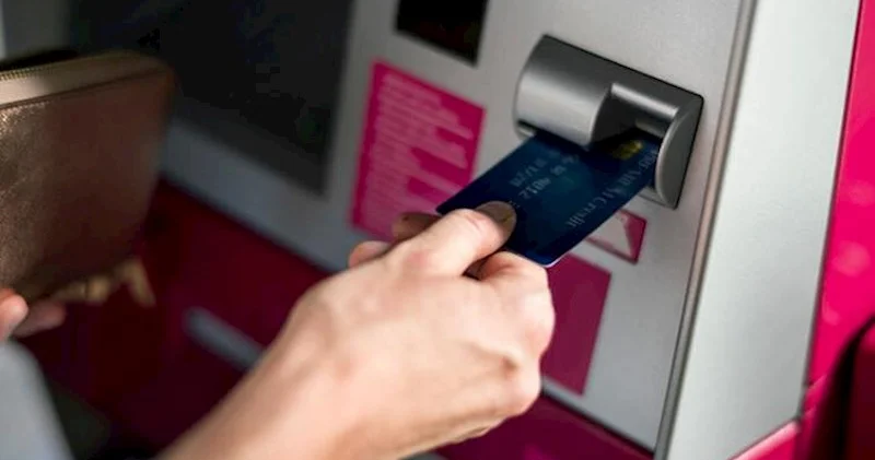 Bu dövlət qurumunda 150 manat maaş alanlar var FOTO