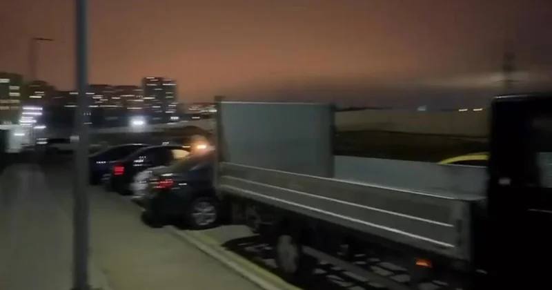 MİDA nın həyəti avtosalona çevrilib Sakinlər çıxılmaz vəziyyətdə