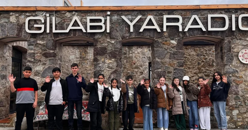 Laçın məktəblilərinin bayram tətili gəzintisi FOTO