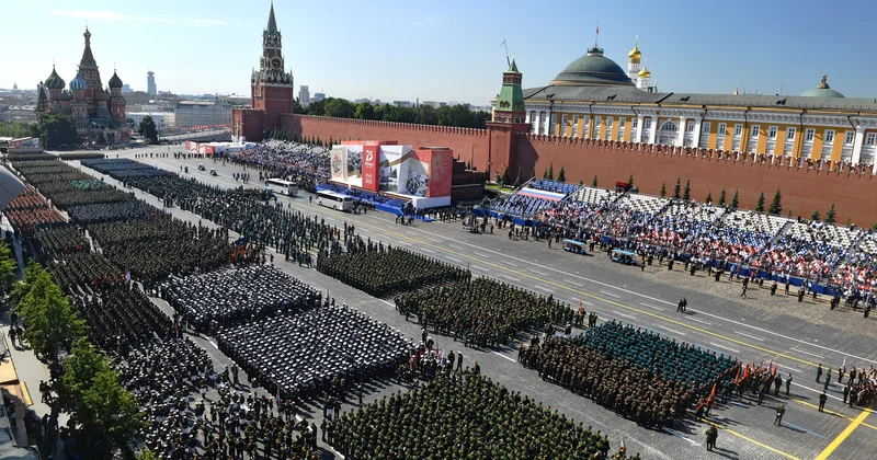 Парад Победы в Москве пройдет без военной техники впервые с 2007 года Minval Politika