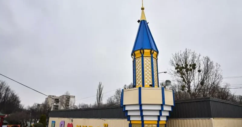 Во Львове неизвестный бросил коктейли Молотова в мечеть ФОТО