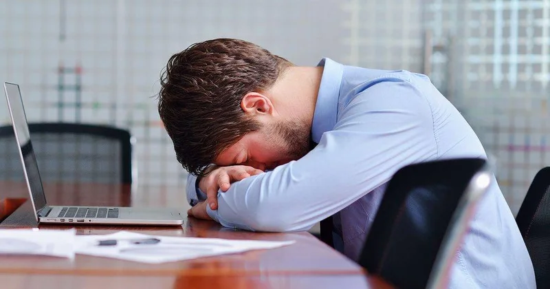 Gülümsəyən depressiya: Belə aldadır