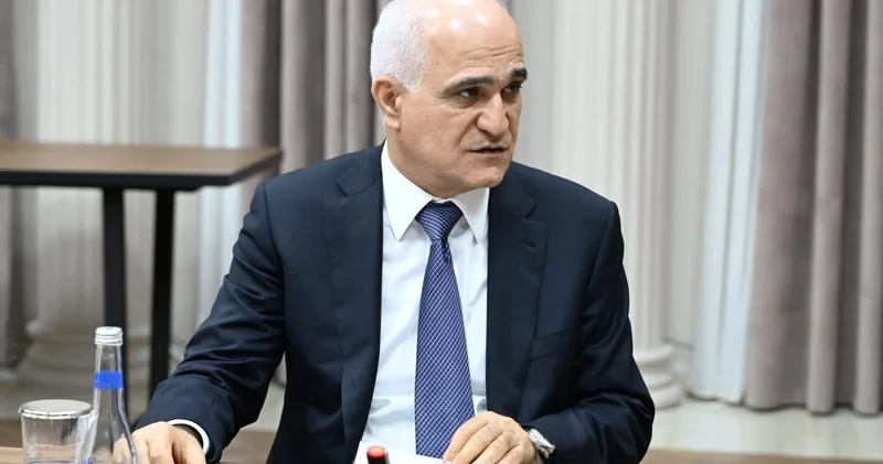 Ermənistanda səfərdə olan Mustafayev doğulduğu kəndi görmək istəyir KİV