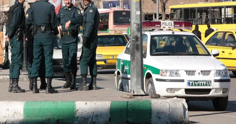 В результате стрельбы на юго востоке Ирана убит полицейский