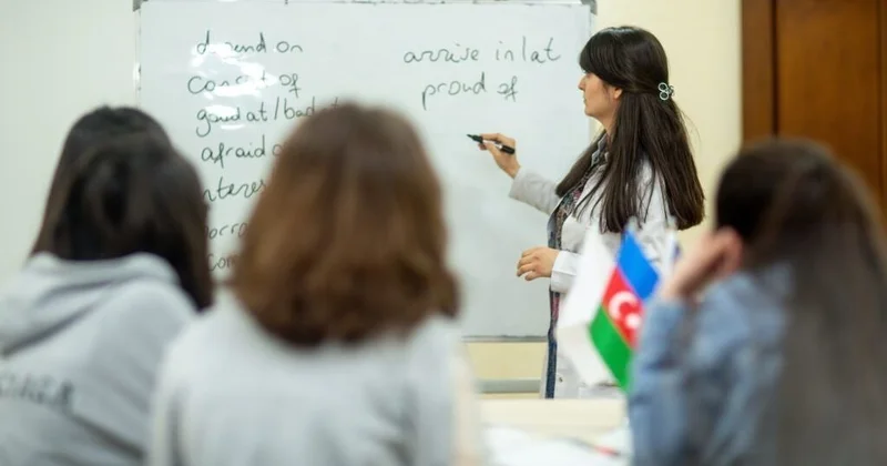 Müəllimləri əvəzləyən platforma yaradıldı Repetitorların “bazarı” bağlanır?