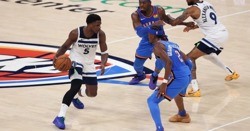 NBA da ilk finalçı bəlli olub