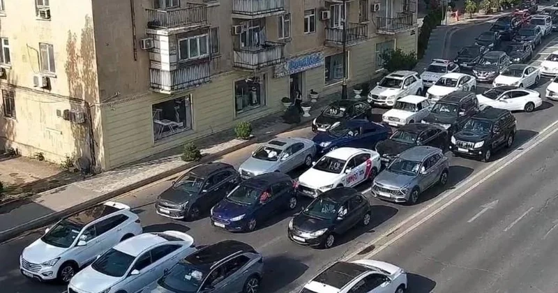 Bakıda sıxlıq müşahidə olunan yollar SİYAHI