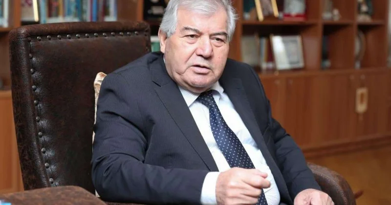 Sabir Rüstəmxanlı: "Mən səbirliyəm, amma o, kəsir atır" MÜSAHİBƏ