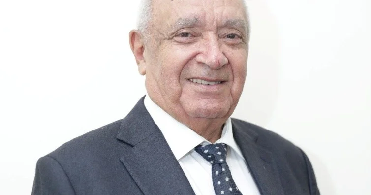 Elmə, təhsilə həsr olunmuş bir ömür 80 ilin işığında