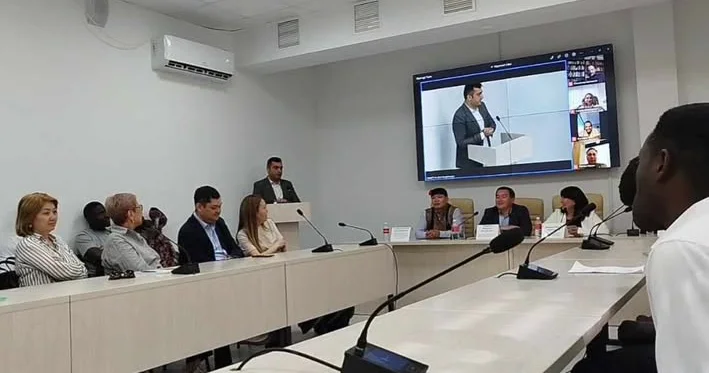 Kalmıkiyada azərbaycanlı tələbə Qərbi Azərbaycan haqqında çıxış edib