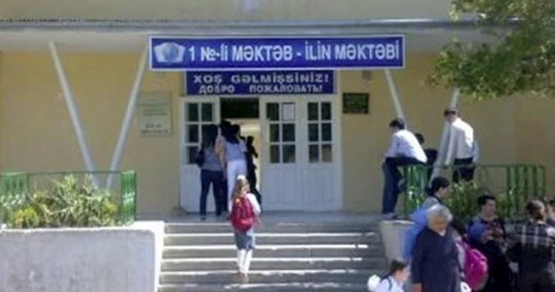 “Mən başa düşmürəm, direktor mafiya başçısıdır, reketdir...”