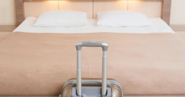Otel otaqlarında ən təmiz yer adlandırılıb...