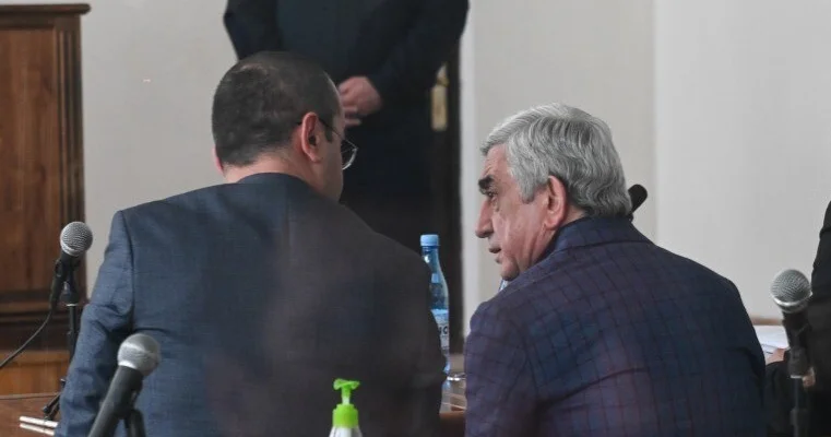 Serj Sarqsyan və kürəkəni 3 milyon dollar rüşvət almaqda ittiham olunur