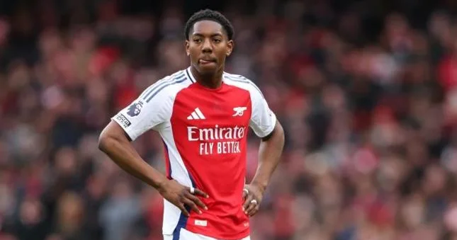 Real Arsenal ın gənc oyunçusu ilə maraqlanır