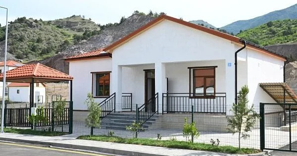 Növbəti köç karvanı Bəylik kəndinə çatdı
