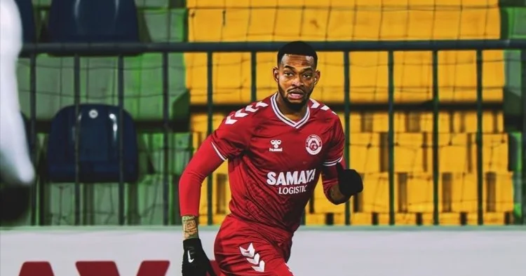 Neftçi dən yeni transfer İqor Ribeyro ilə anlaşma əldə olundu