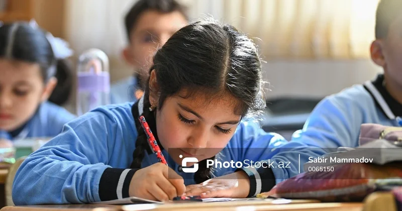 Valideynlərin narazılığına səbəb olan lisey və gimnaziya qadağası təxirə salındı