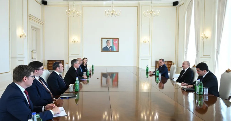 İlham Əliyev ABŞ Senat komitəsinin üzvü ilə görüşdü FOTO