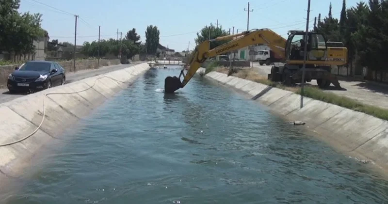 Abşeron kanalında lildən təmizləmə və su infrastrukturunun yenilənməsi işləri açıqlanıb