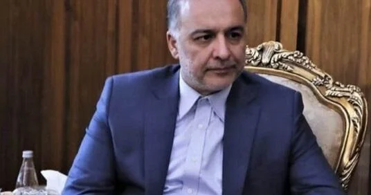 İran səfiri Daşnaksütyun nümayəndələri ilə görüşdü