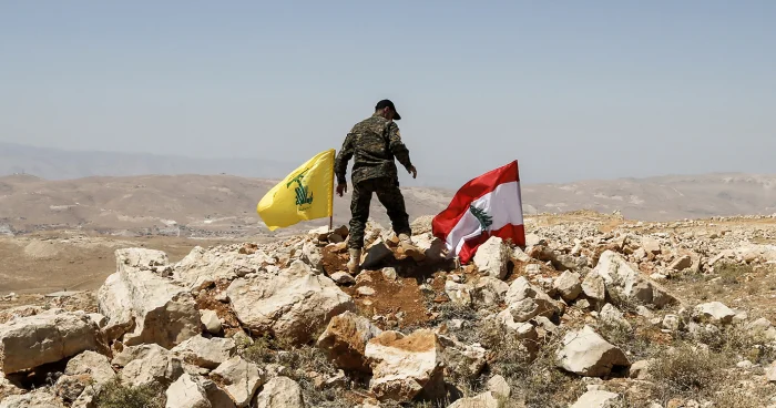 WSJ: Livan Hizbullah ın silahını əlindən alır