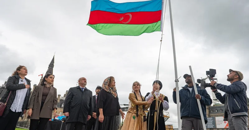 Kanada parlamentinin önündə Azərbaycan bayrağı qaldırılıb FOTOLAR
