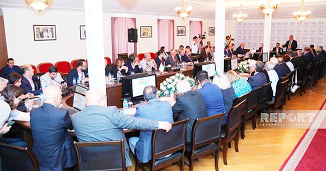 Yaxın zamanda ənənəvi siysasət qalmayacaq