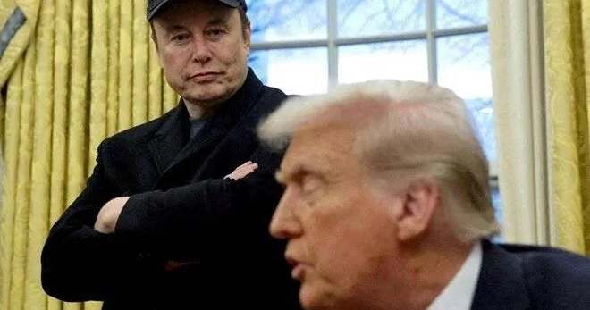 Elon Mask Trampın kabinetindən ayrıldı