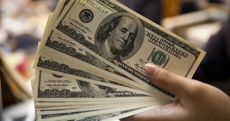 Dollar bu tarixdən başlayaraq bahalaşacaq: Görün neçəyə olacaq