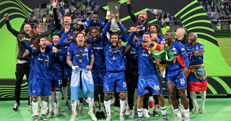 İngiltərə futbolu tarixində bu qədər kubok qazanılmamışdı