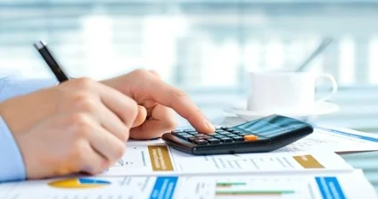 Bank olmayan təşkilatların özləri banklardan kredit götürürlər EKSPERT FİKRİ