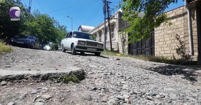 Su kanalizasiya işləri apardılar, asfalt qatını təmir etməyi unutdular