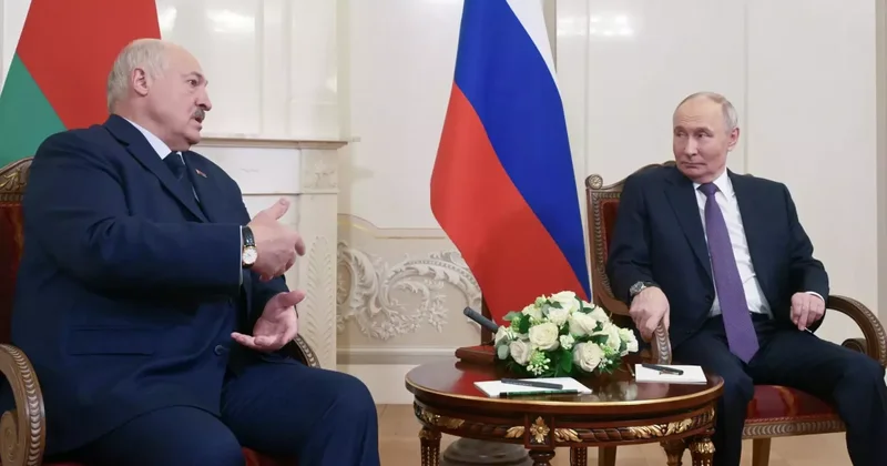 Путин и Лукашенко обсудили ситуацию вокруг Армении