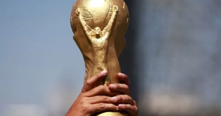 Dünya kuboku tarixinin ən böyük futbolçusu SEÇİLDİ