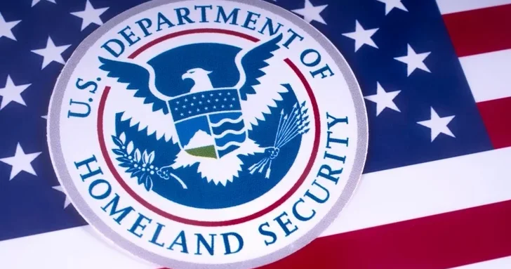 США ужесточают борьбу с мошенничеством при подаче ходатайств о статусе беженца