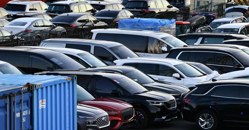 Экспорт автомобилей из Грузии в Азербайджан сократился почти наполовину