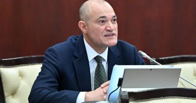 Razi Nurullayev: “Hər uşağa 500 manat verilsə...”
