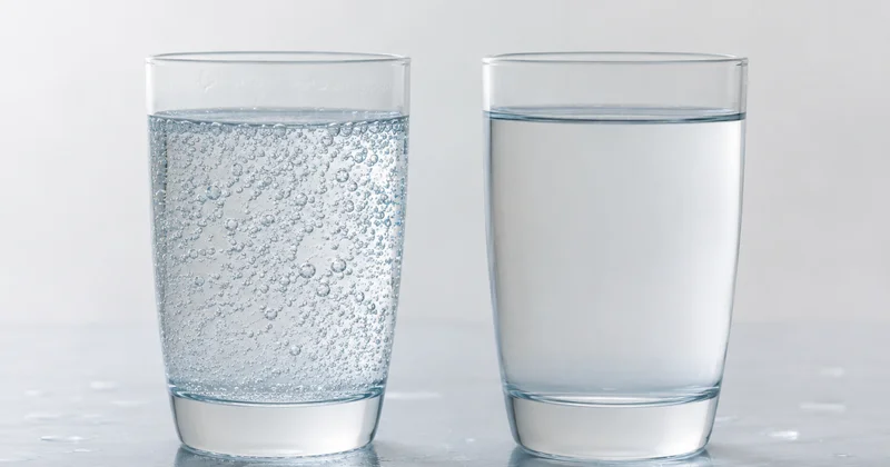 İnsan üçün adi su, yoxsa mineral qazlı su xeyirlidir?