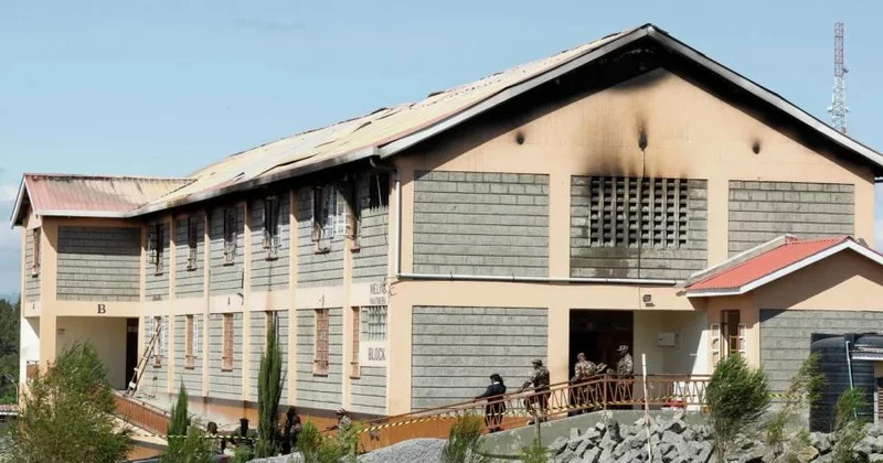 Keniyada yataqxanada yanğın, azı 16 şagird həlak oldu