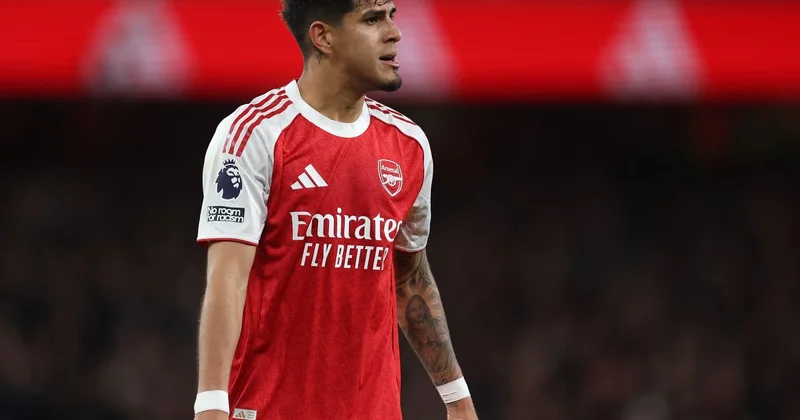 “Barselona” “Arsenal”ın müdafiəçisini hədəfləyir